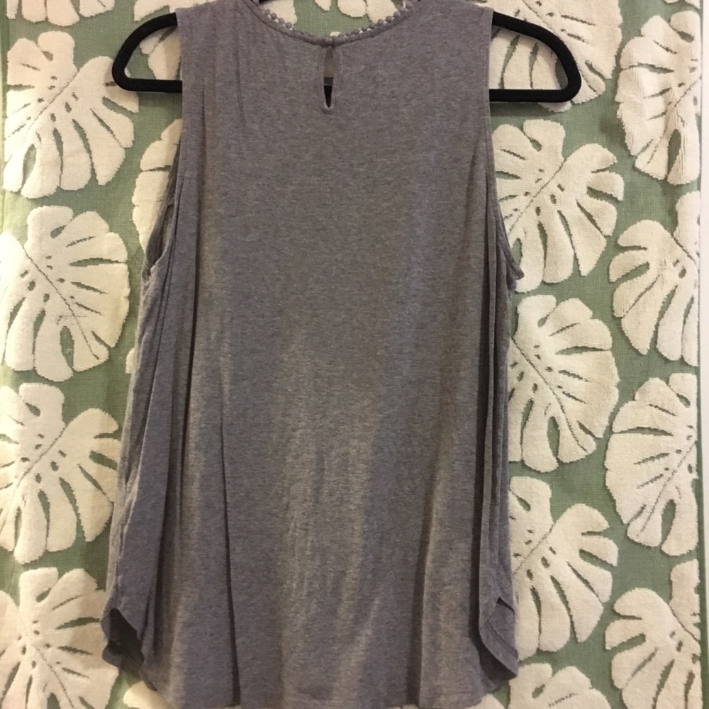 Tank top - Picture 2 of 3